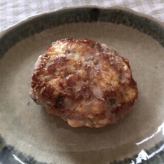 豆腐入りハンバーグ